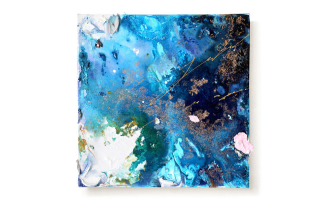 「Light Beneath the Blue 青の瞬き」H25×W25×D3.5cm, Acrylic paint, Plating pigment, Canvas, 2025